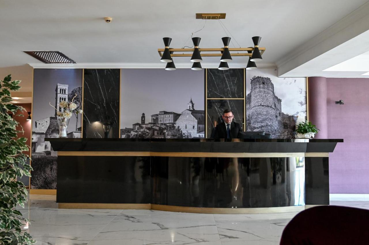 Roma Domus Hotel Ponzano Romano Bagian luar foto