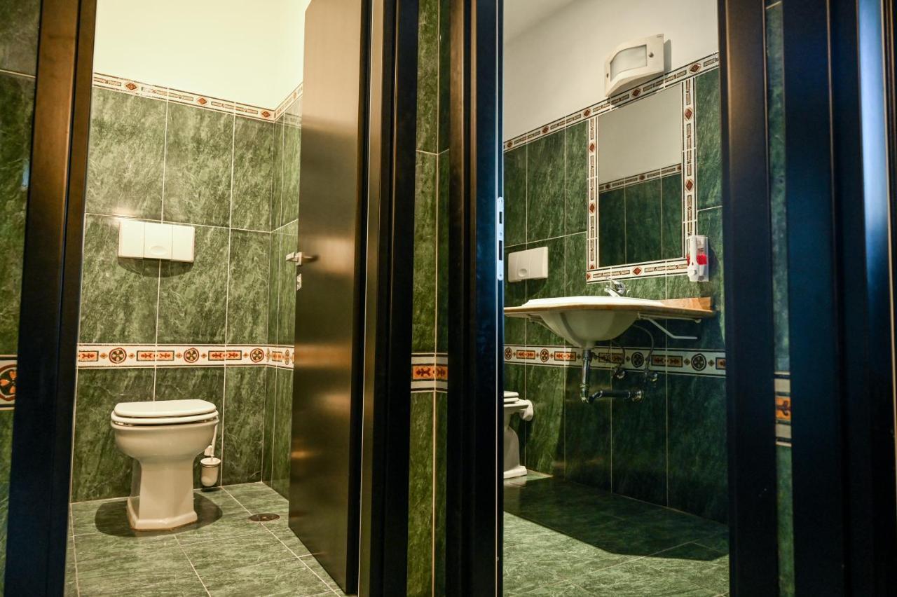 Roma Domus Hotel Ponzano Romano Bagian luar foto
